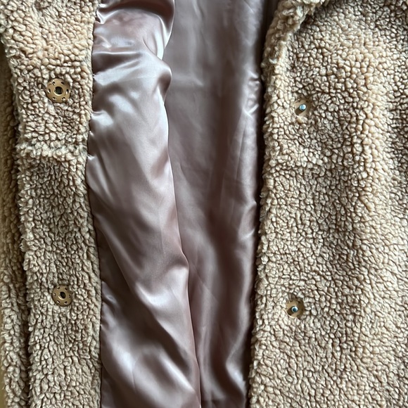 New without tags caramel teddy coat - Picture 3 of 8